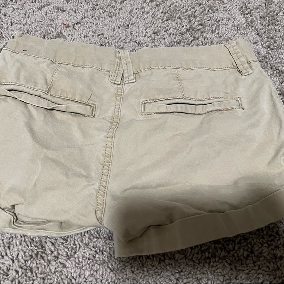 Aeropostale tan shorts - Picture 2 of 4